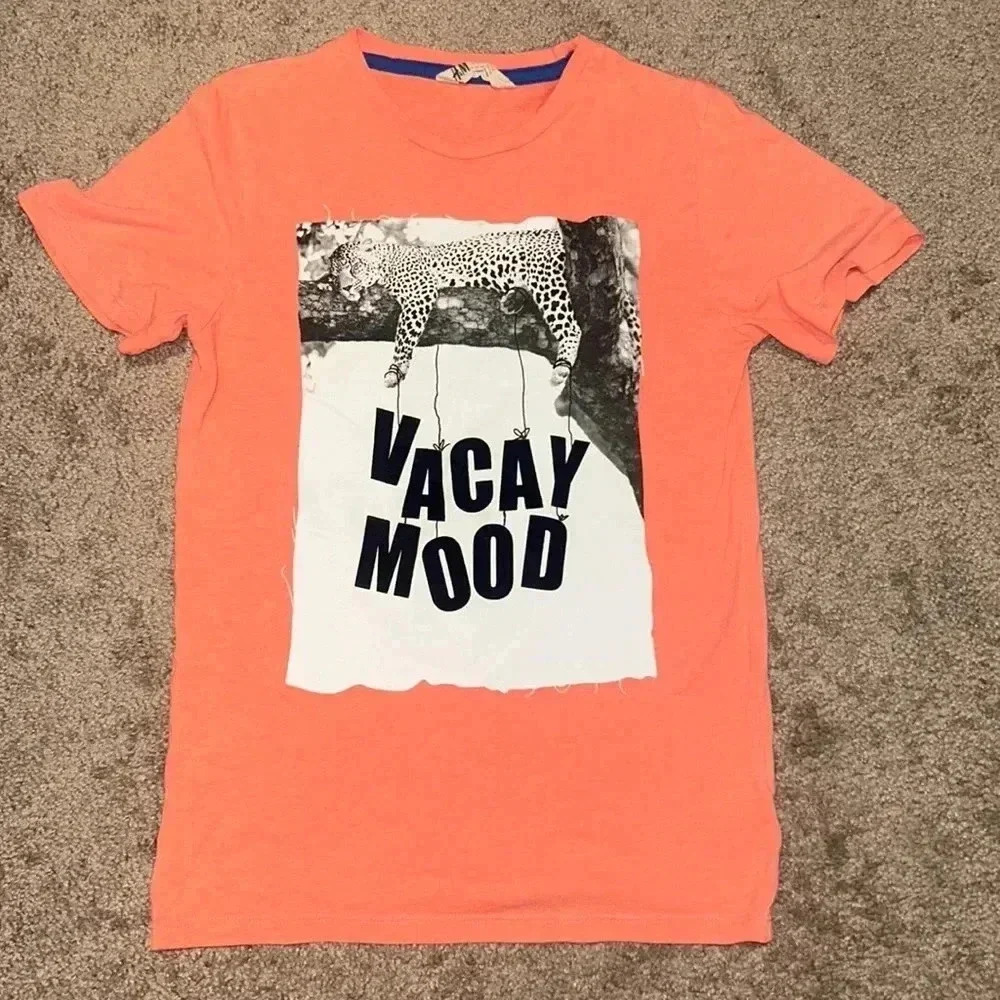 H & M shirt